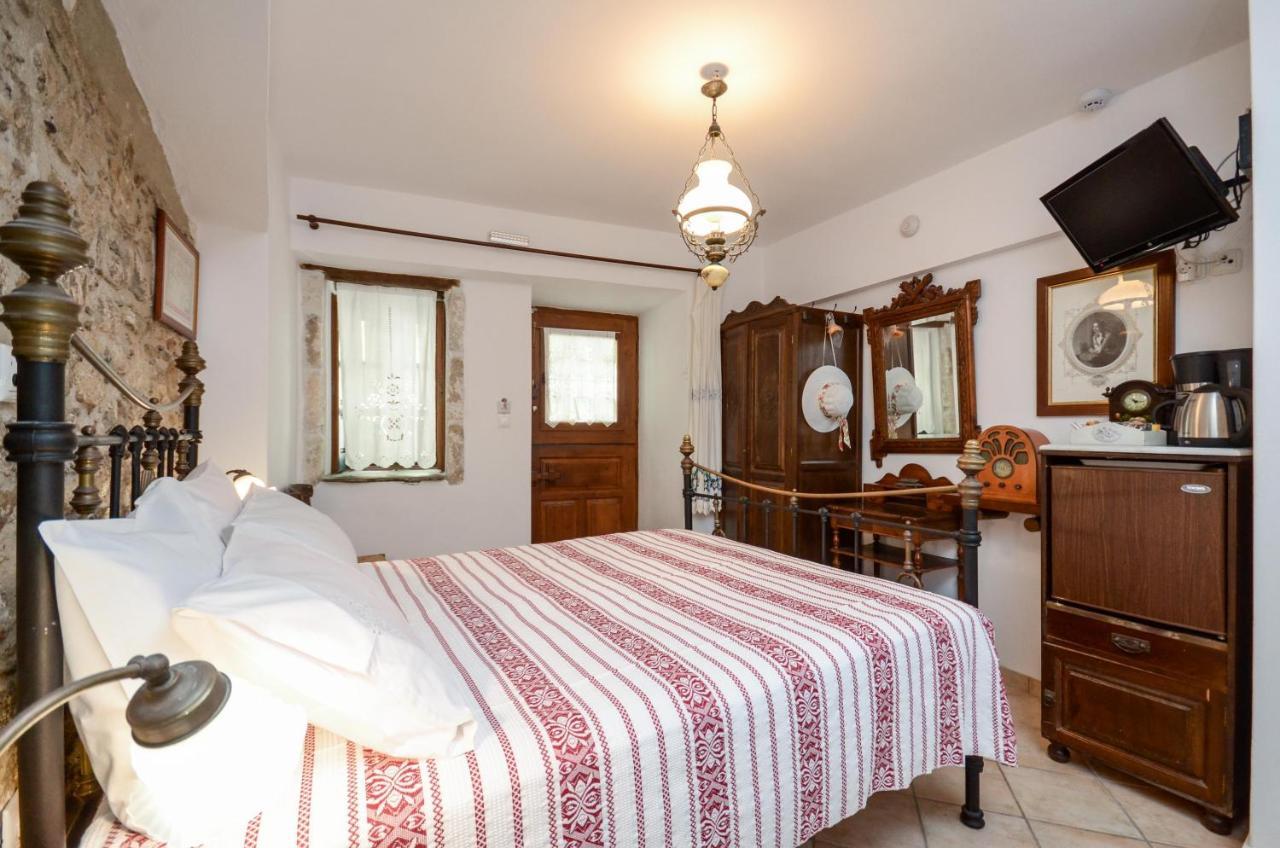 Venetiko Apartments Naxos City Dış mekan fotoğraf